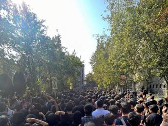 proteste-iran,-ue:-nuovo-pacchetto-sanzioni-contro-chi-guida-repressione