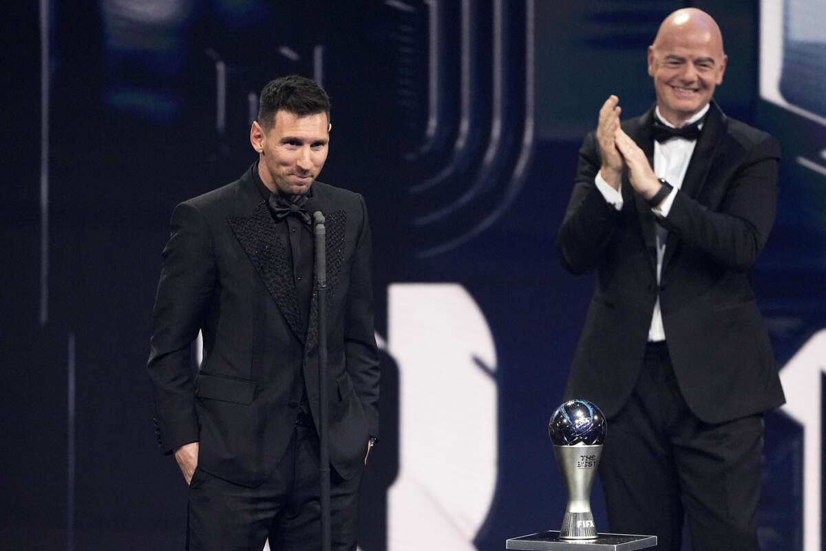 messi-wins-fifa's-best-men's-player-award-again-–-lapresse